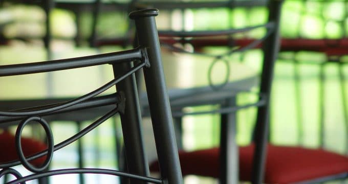 Mobilier en métal design