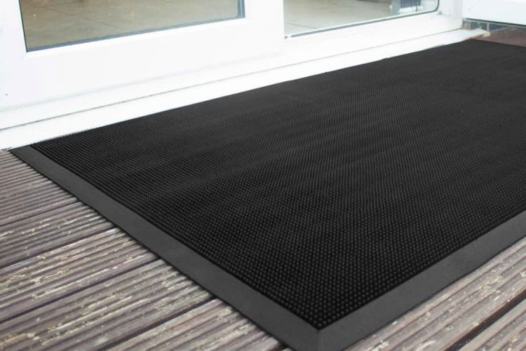 tapis entrée maison