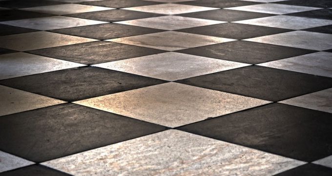 sol carrelage noir et gris