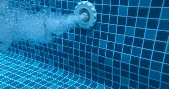 Buse refoulement piscine