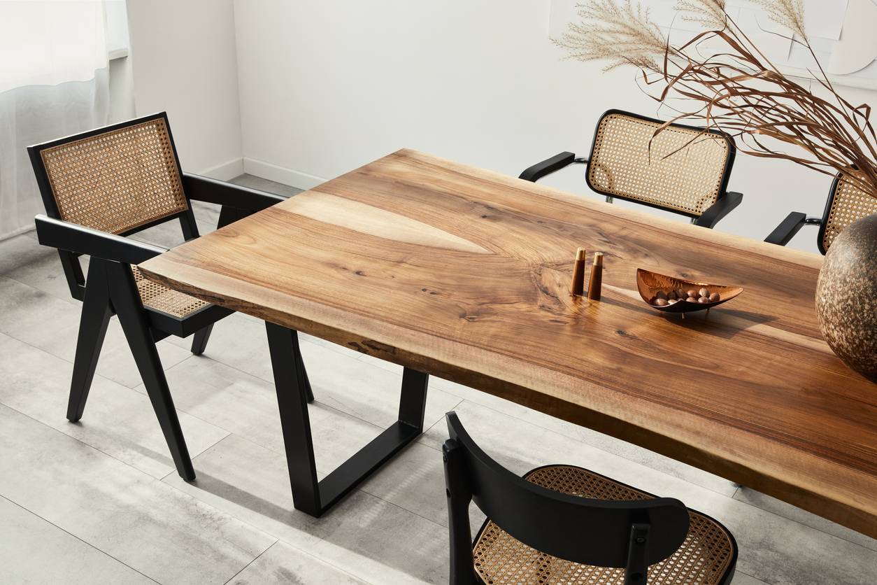 pied de table