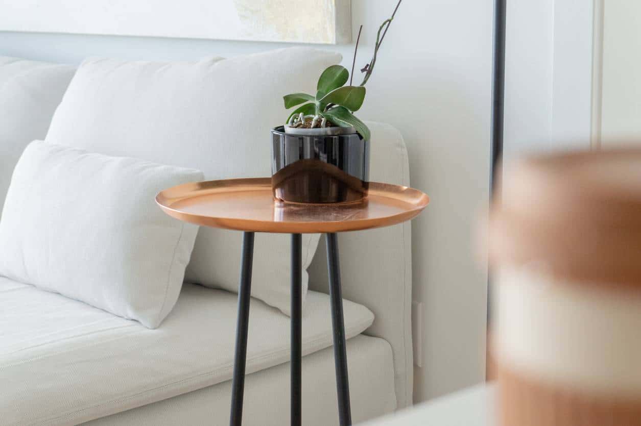 table d'appoint déco intérieure