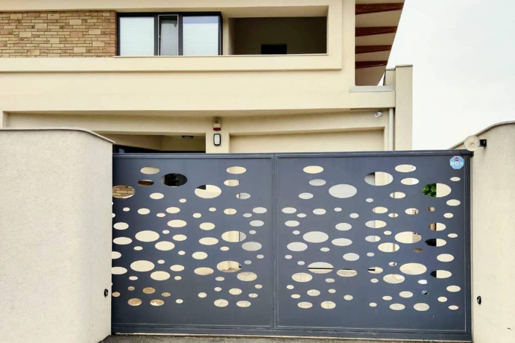 portail aluminium coulissant
