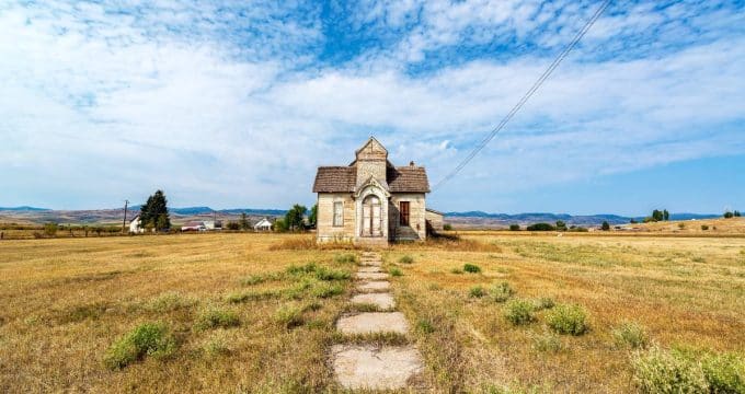 maison abandonné en attente d'investissement