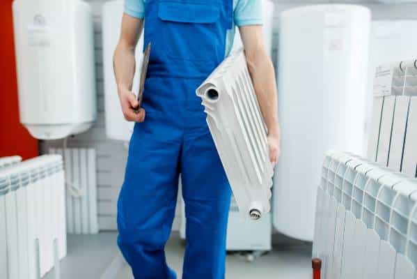 plombier qui va installer un chauffage