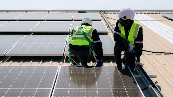 Installation-de-panneaux-solaires-faq