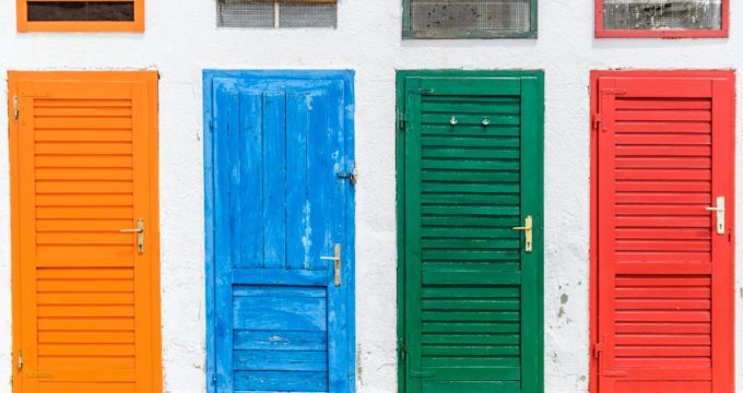 porte d'entrée de différents coloris