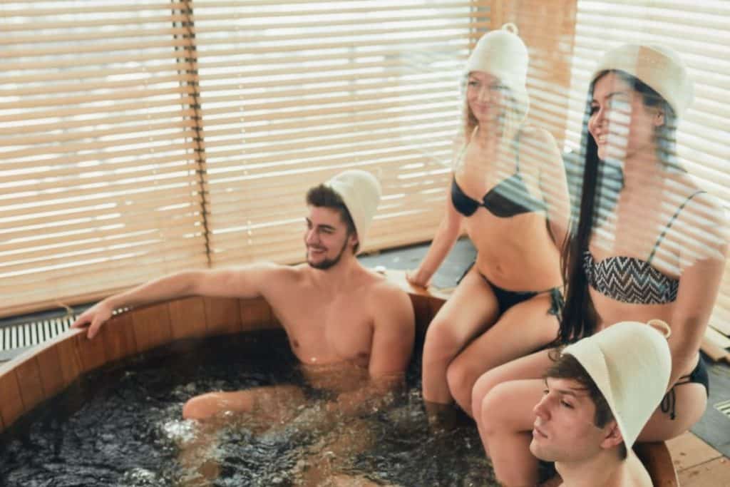 Choisir-spa-4-personnes