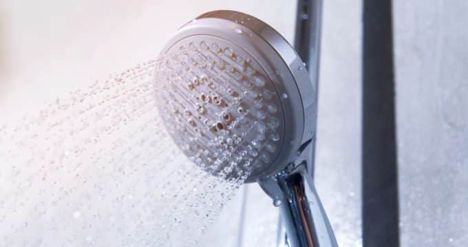 téléphone de douche salle de bain