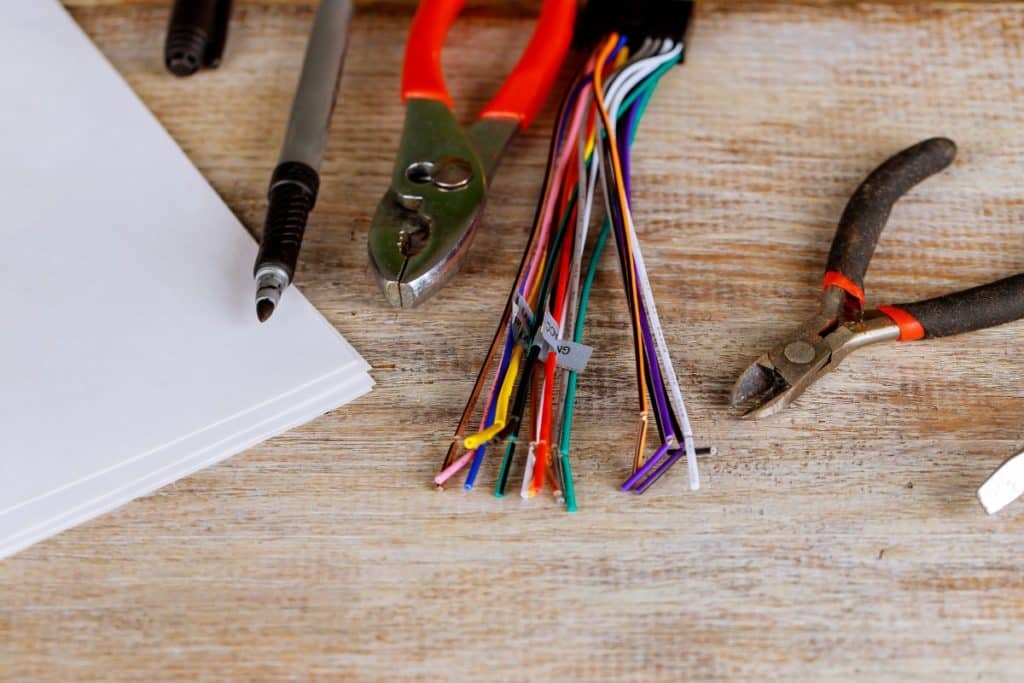 fils électriques