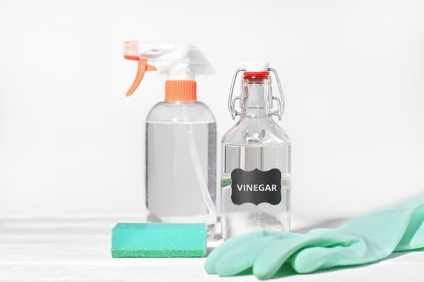 vinaigre blanc pour les taches menageres