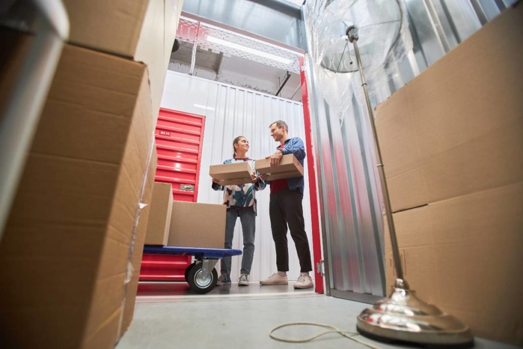 box de stockage rouge