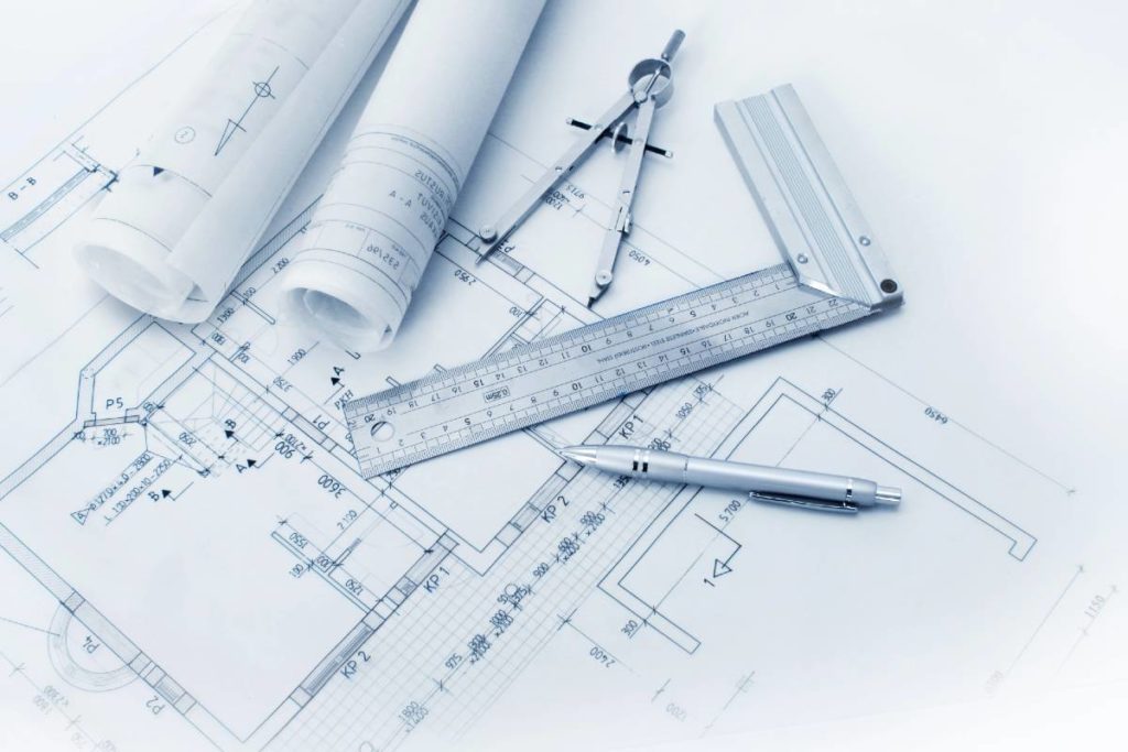 plan de maison et outils d'architecte