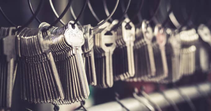 locksmith key shop business many keychains in bunches